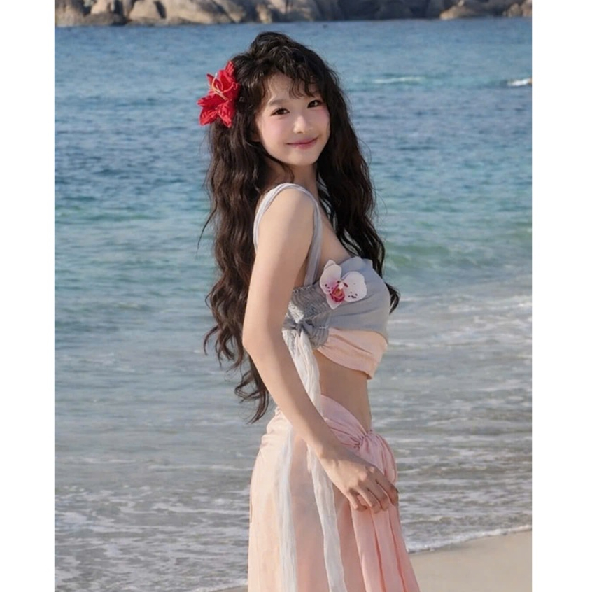EDA - SET Bikini Đi Biển Áo Croptop Cao Cấp Phối Chân Váy Dài Cao Cấp Đính Hoa Phụ Kiện Xanh Hồng EDA Boutique | BigBuy360 - bigbuy360.vn