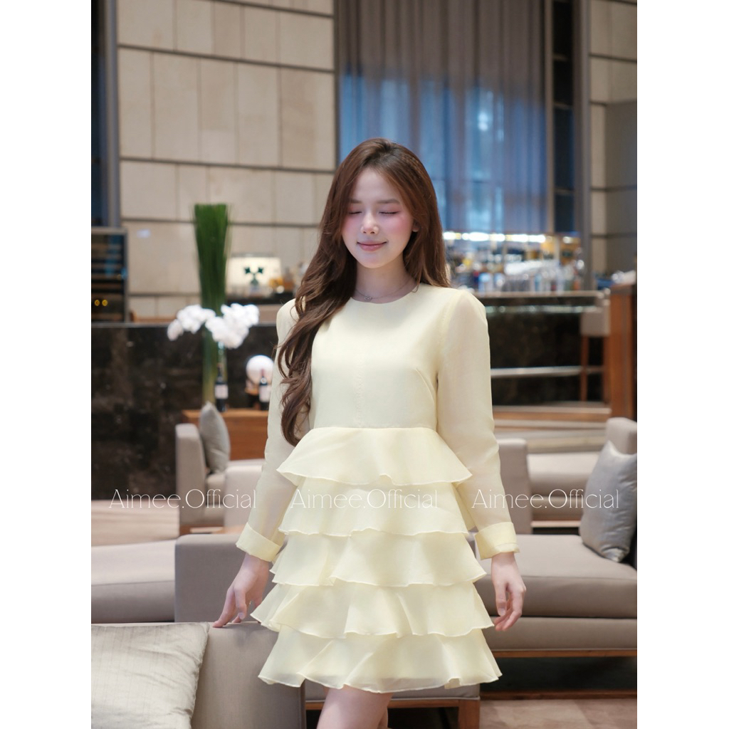 YELLOW DRESS / VÁY TẦNG TAY DÀI VÀNG PASTEL