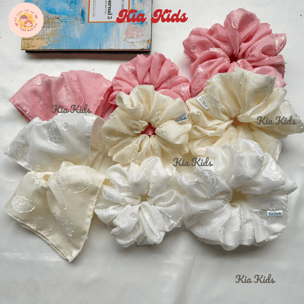 Scrunchies Tằm Vân Hoa Hồng Thêu Cao Cấp Phong Cách Sang Trọng Hot Trend Hàng Loại 1 -  Kia Studio