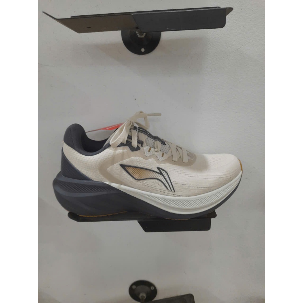 Giày Lining – Hàng sẵn  Em sẵn size: 41 / 42 / 43