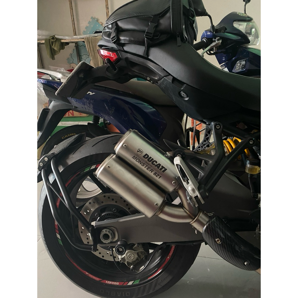 pô đôi ducati monster 821
