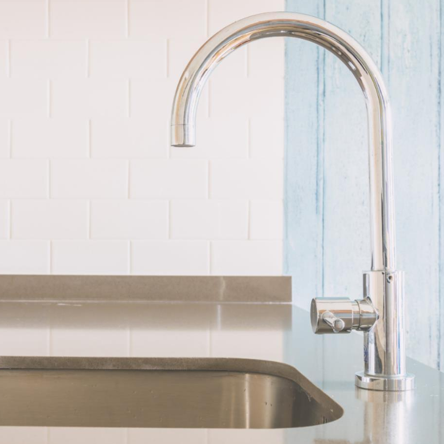 Vòi Rửa Chén Malloca K569-C - 1 nguồn nước lạnh - Inox 304