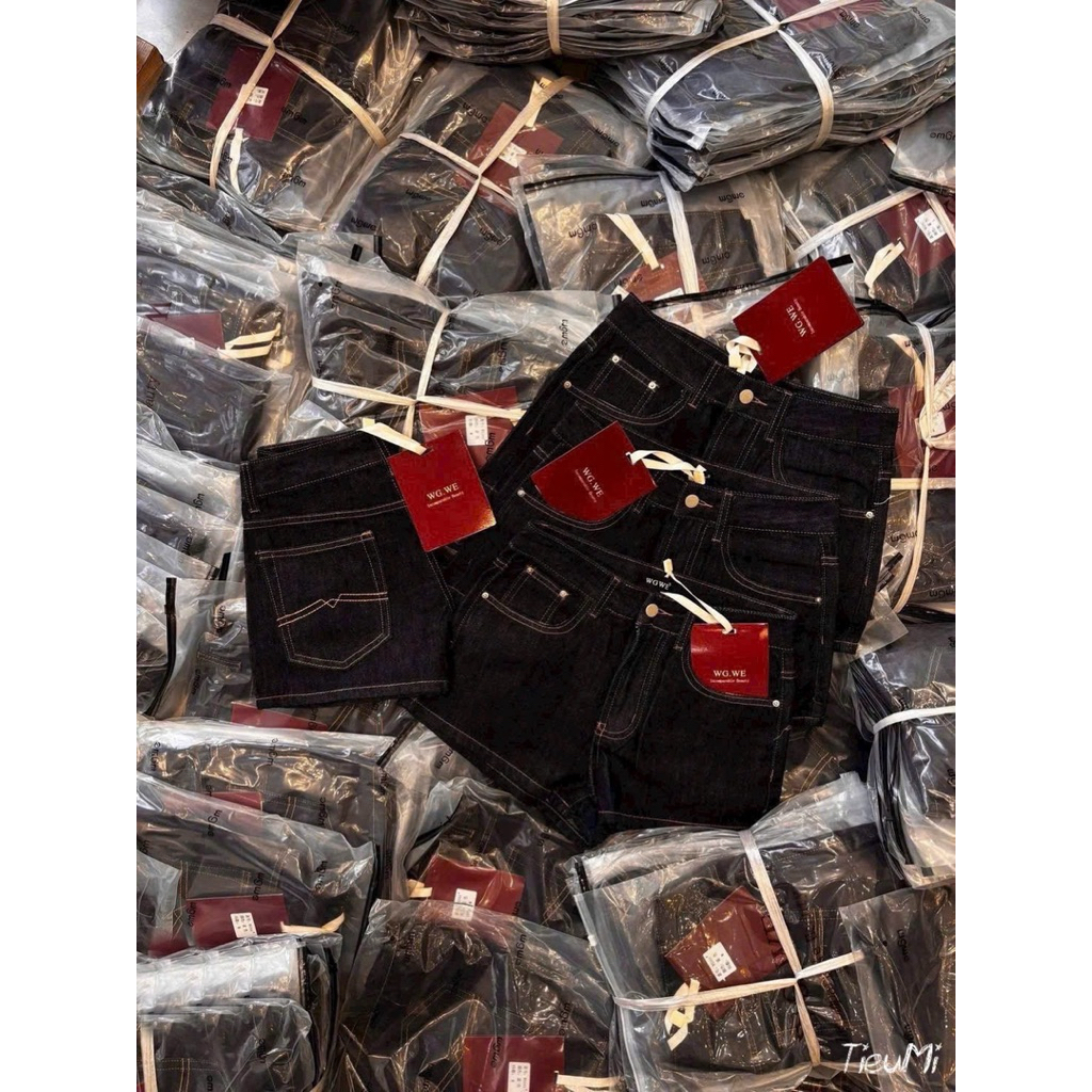 Quần Short Nữ Lưng Cao dáng Rộng màu Xanh Đậm Quần Đùi Nữ chất liệu Denim mềm Chỉ Nổi Basic | BigBuy360 - bigbuy360.vn