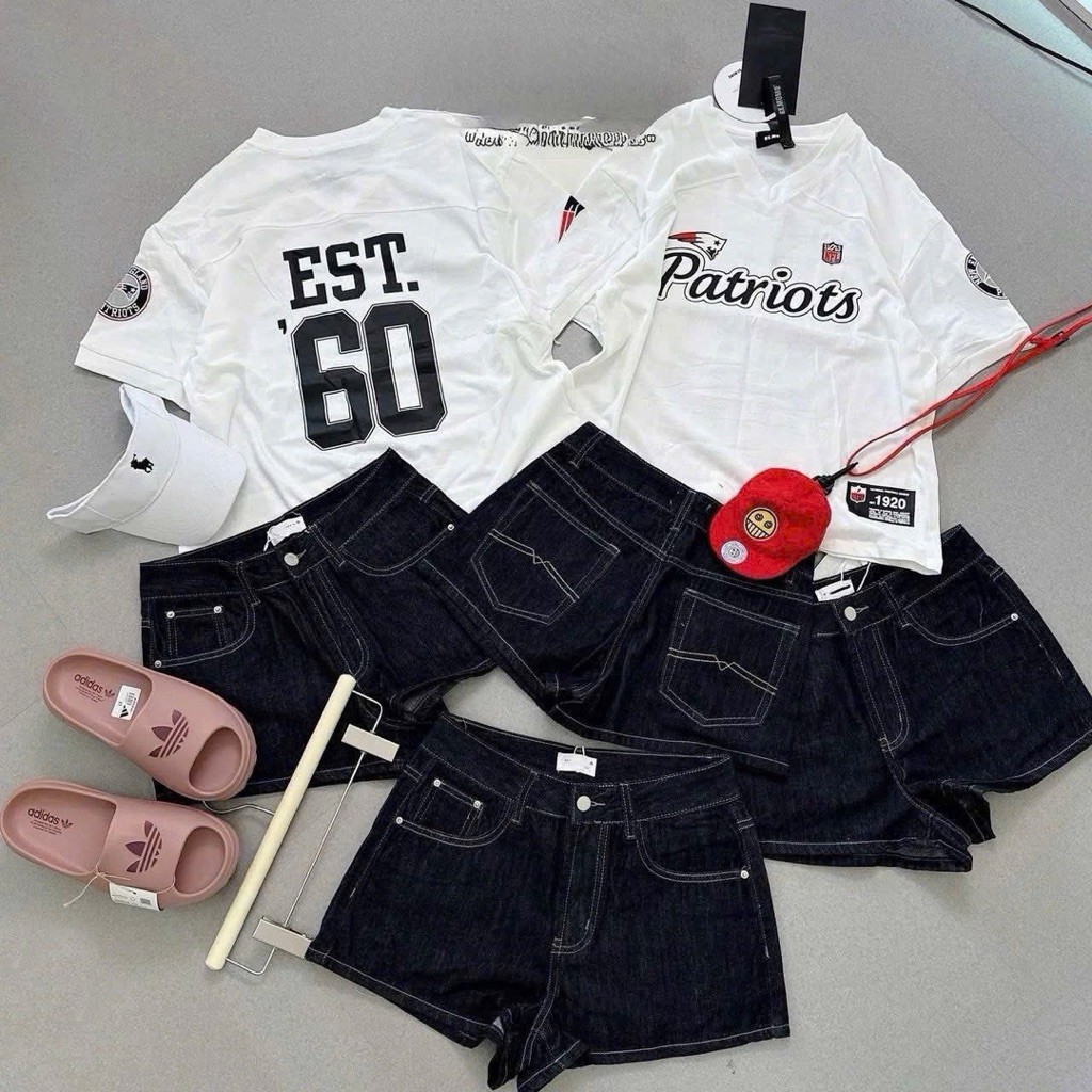 Quần Short Nữ Lưng Cao dáng Rộng màu Xanh Đậm Quần Đùi Nữ chất liệu Denim mềm Chỉ Nổi Basic | BigBuy360 - bigbuy360.vn