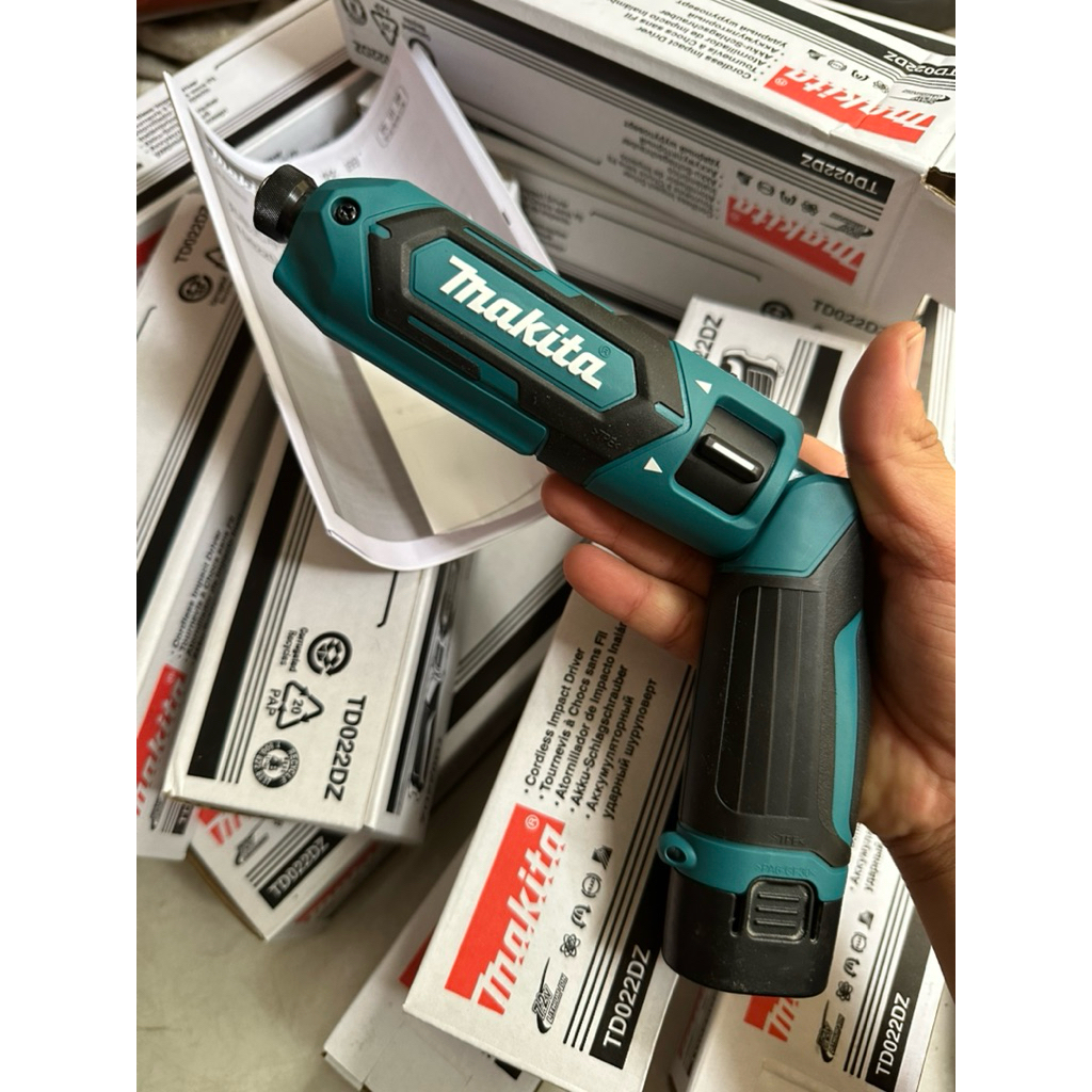 Vít gập makita 7.2v Td022D new hãng mới 100%. Búa 25N/m cò điều tốc siêu Êm