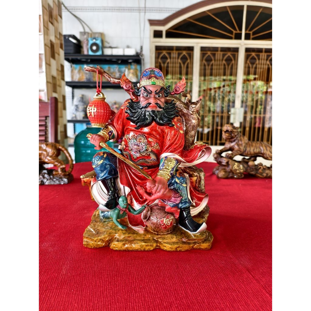 Tượng Thiên Sư Chung Quỳ