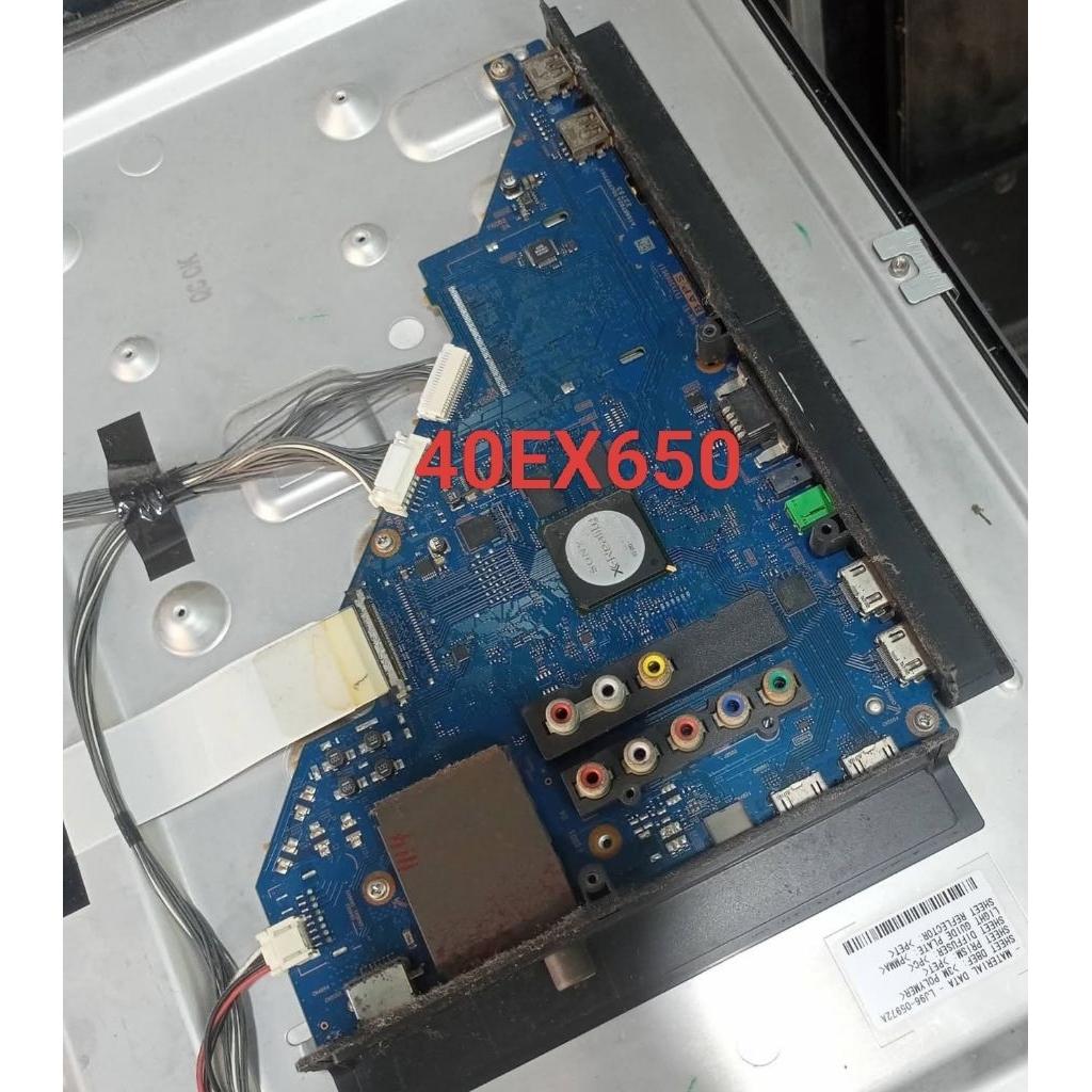 Bo mạch: 32EX650, 40EX650, 46EX650
