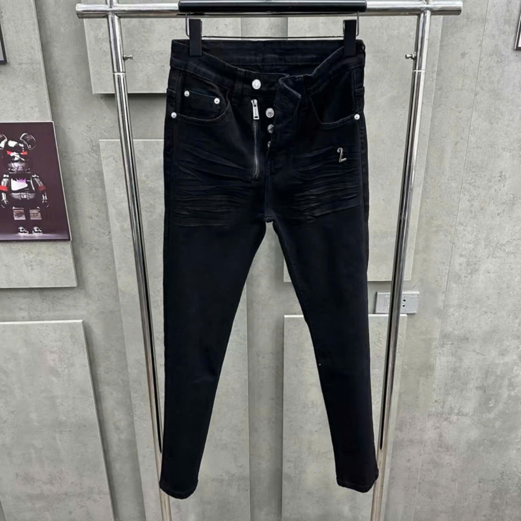 quần Jeans nam đen trơn khóa lệch d2 bạc đính đùi có bốn cúc