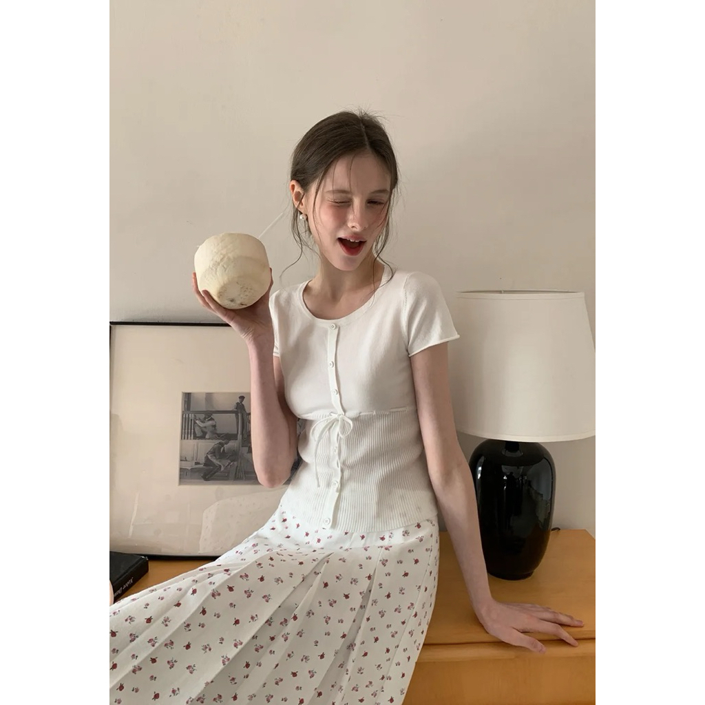 Áo len cài cúc thắt eo - hãng EGGKA - hãng EGGKA