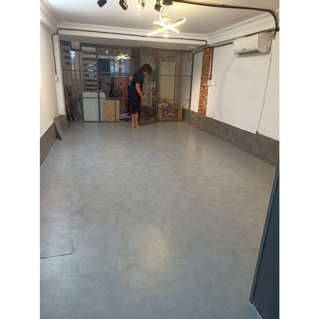 COMBO 10m², 48 tấm, Sàn nhựa giả bê tông, kích thước 45.7 x 45.7cm, sàn dán keo sẵn, sàn nhựa giả gạ