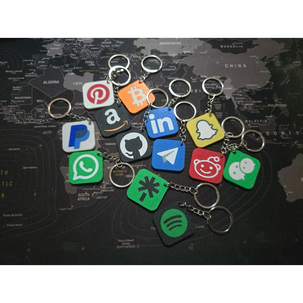 Tag NFC mạng xã hội