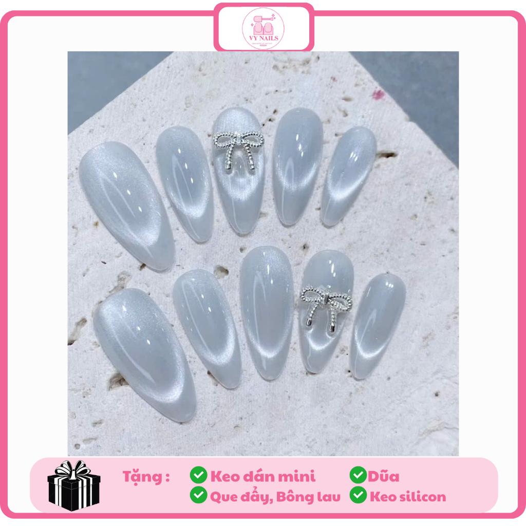 K95 Nail box thiết kế mắt mèo bạc kim cương đính charm nơ kim loại