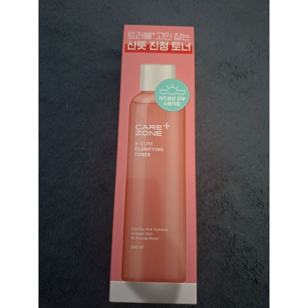 Toner Carezone cho da mụn xỉn màu 240ml