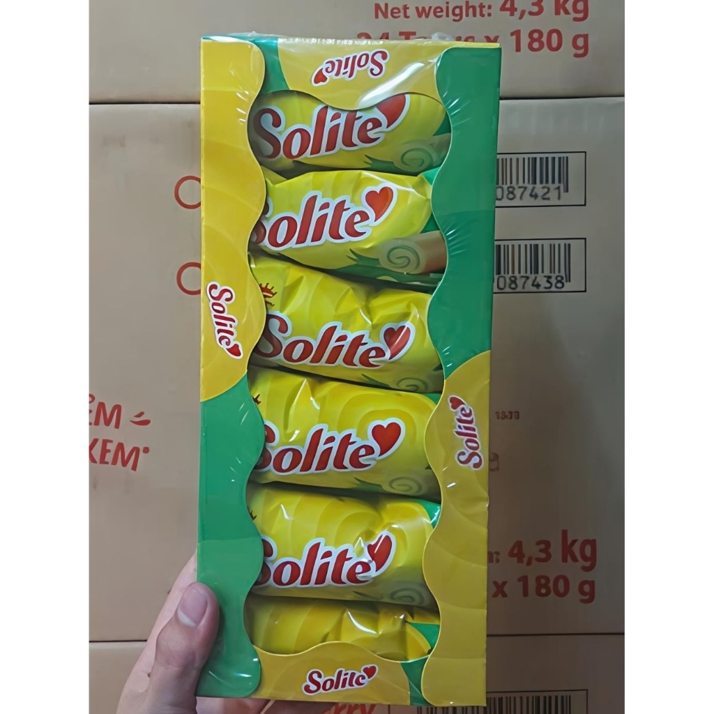 Bánh Bông Lan Cuộn Solite vị Lá Dứa 180g ( 10 cái )