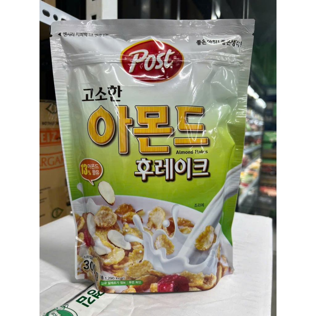 Ngũ Cốc Hạnh Nhân Post Hàn Quốc 300g - 고소한 아몬드 후레이크