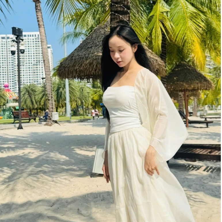 Áo choàng vai tơ lụa FREESZE dưới 60kg KINI-Style | BigBuy360 - bigbuy360.vn