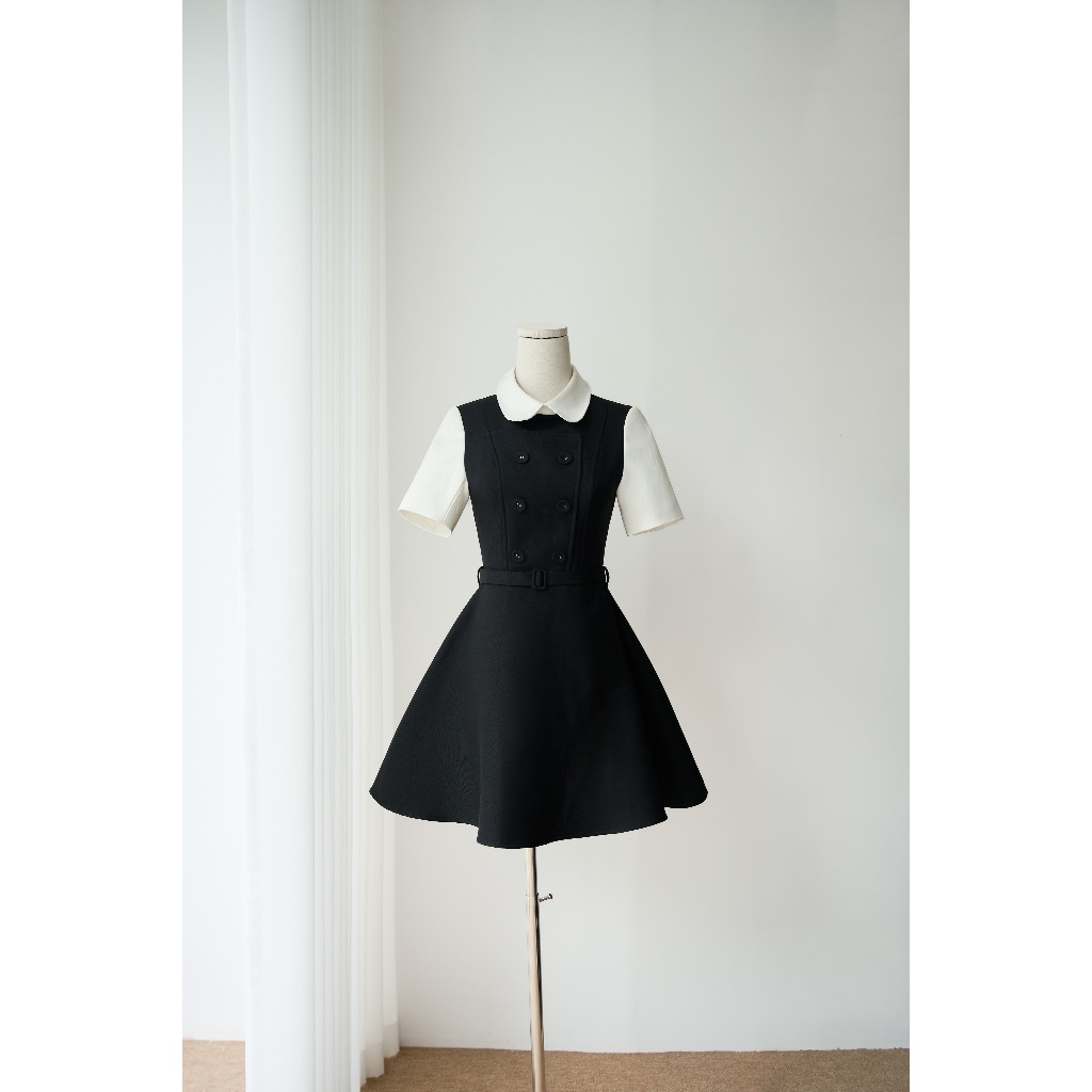 Major Dress - Váy cổ bèo phối trắng cúc bọc Bynoir Studio