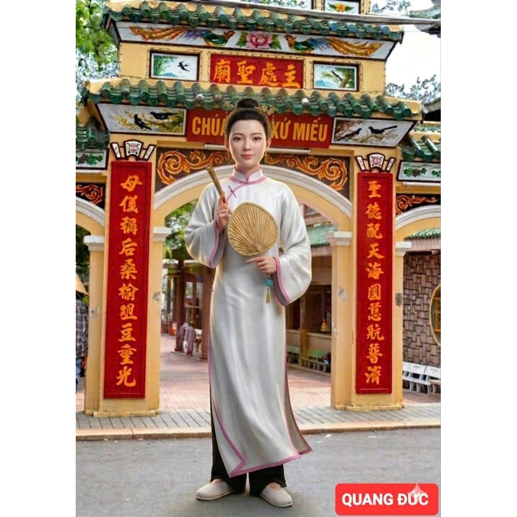 Khung + Ảnh CÔ 5 CHÂU ĐỐC ( Tặng )
