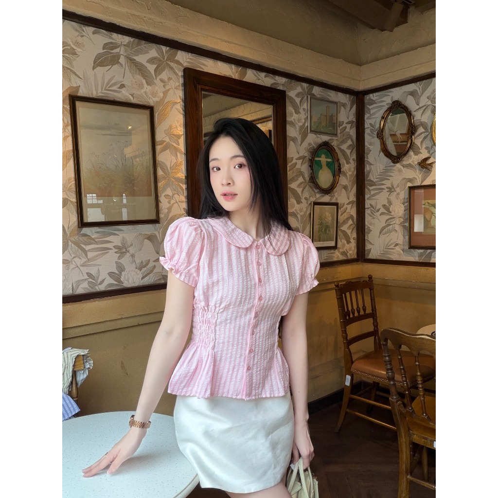 Áo sơ mi nữ cổ sen nhún eo gọn dáng vải sọc xinh xắn trẻ trung LAMO - B1546 | BigBuy360 - bigbuy360.vn