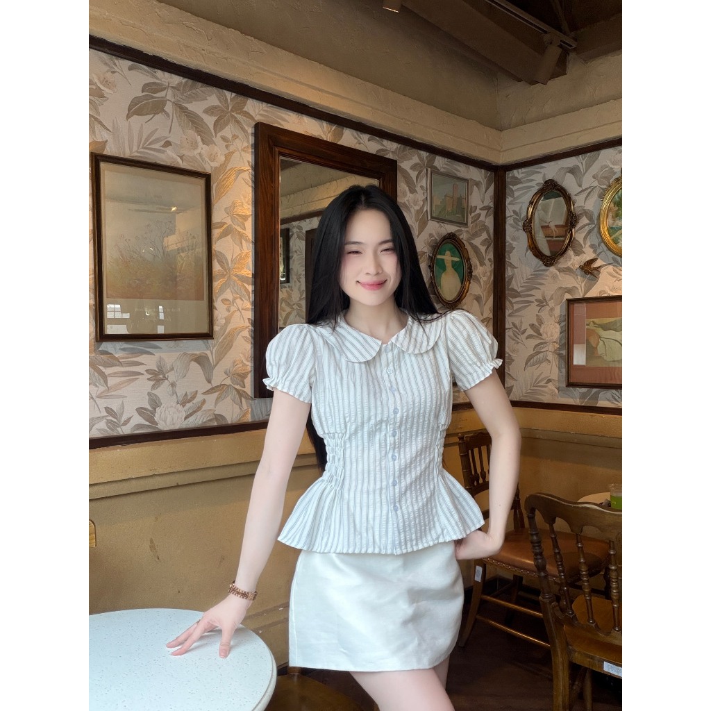Áo sơ mi nữ cổ sen nhún eo gọn dáng vải sọc xinh xắn trẻ trung LAMO - B1546 | BigBuy360 - bigbuy360.vn