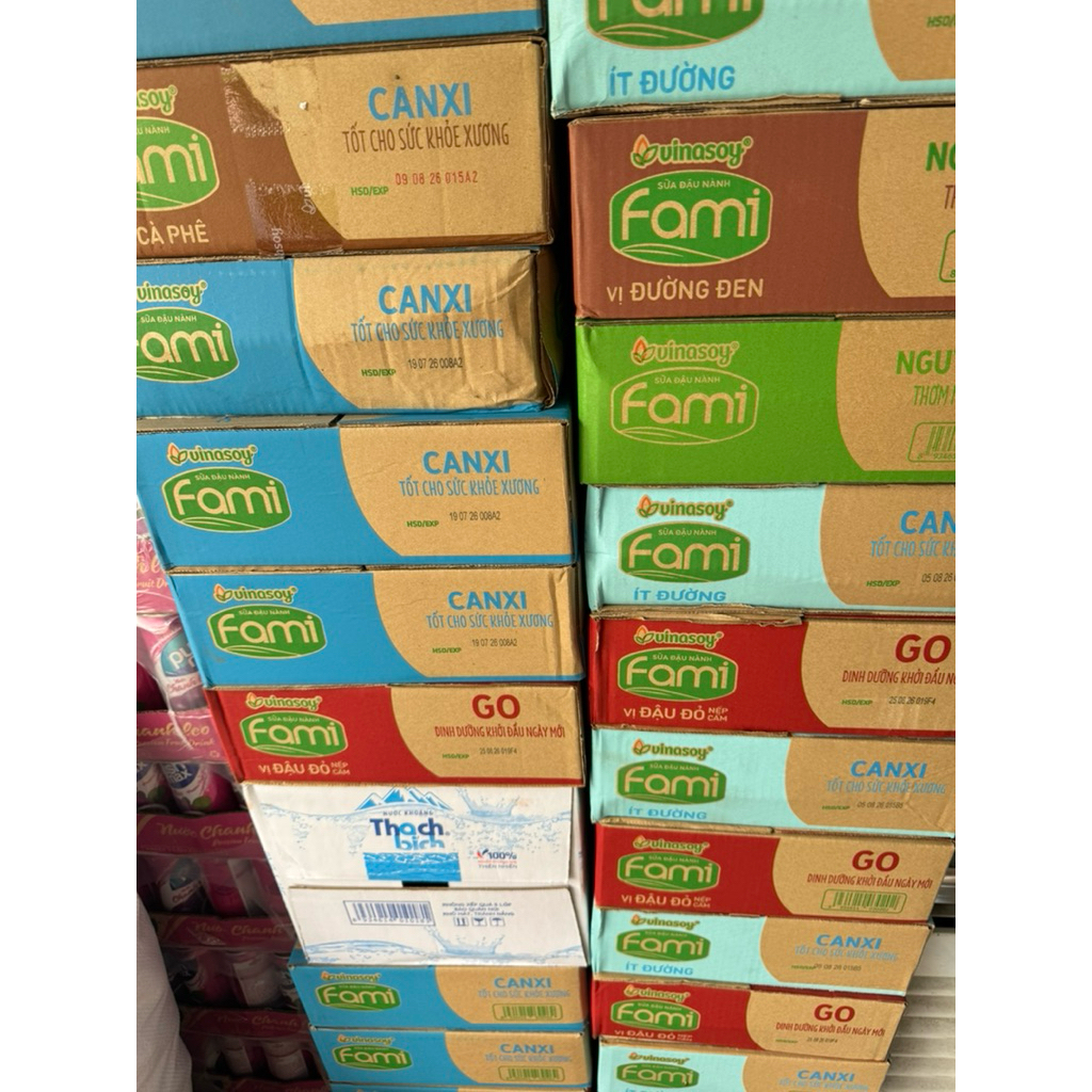 Thùng Sữa Fami Canxi/ Đậu Đỏ /Nguyên chất  /Socola/ Cà Phê