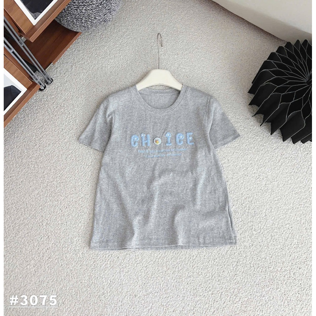 Áo in hình chữ CHoICE QCCC