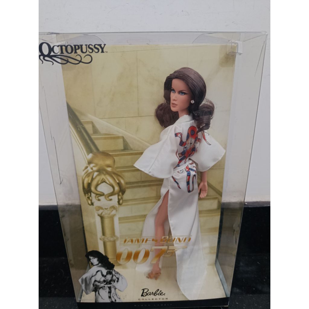 Búp bê Barbie James Bond 007 Octopussy