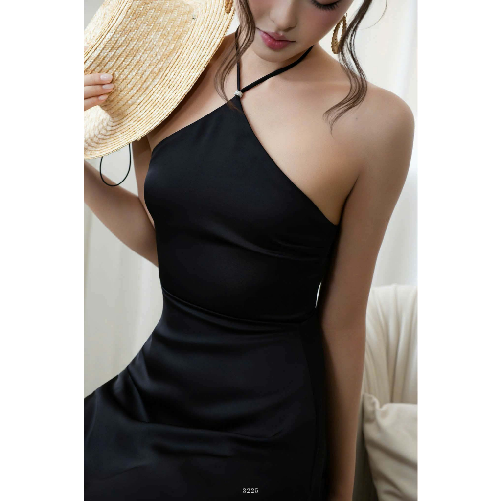 𝐍𝐄𝐖 𝐀𝐑𝐑𝐈𝐕𝐀𝐋 ✨ CAM KẾT CHUẨN HÌNH (𝐎𝐑𝐀𝐍𝐆𝐄 𝐒𝐓𝐔𝐃𝐈𝐎𝐒) - Đầm Lụa Cổ Yếm Ngắn