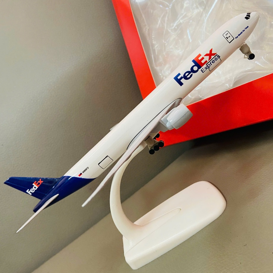Mô hình máy bay MD-11 CARGO Hãng Vận Tải Toàn Quốc FEDEX tỉ lệ 1:130 quà tặng hàng không