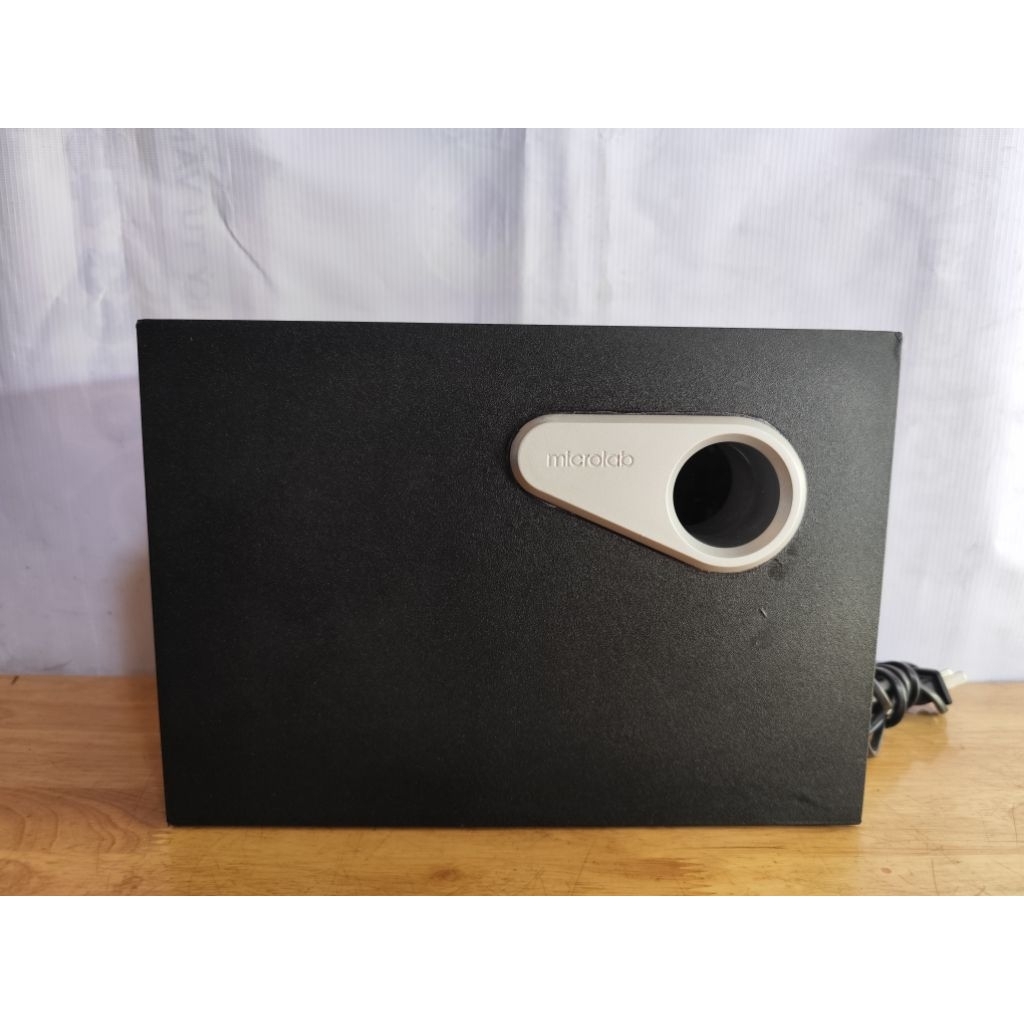 ..Loa sub microlab M-280..2.1