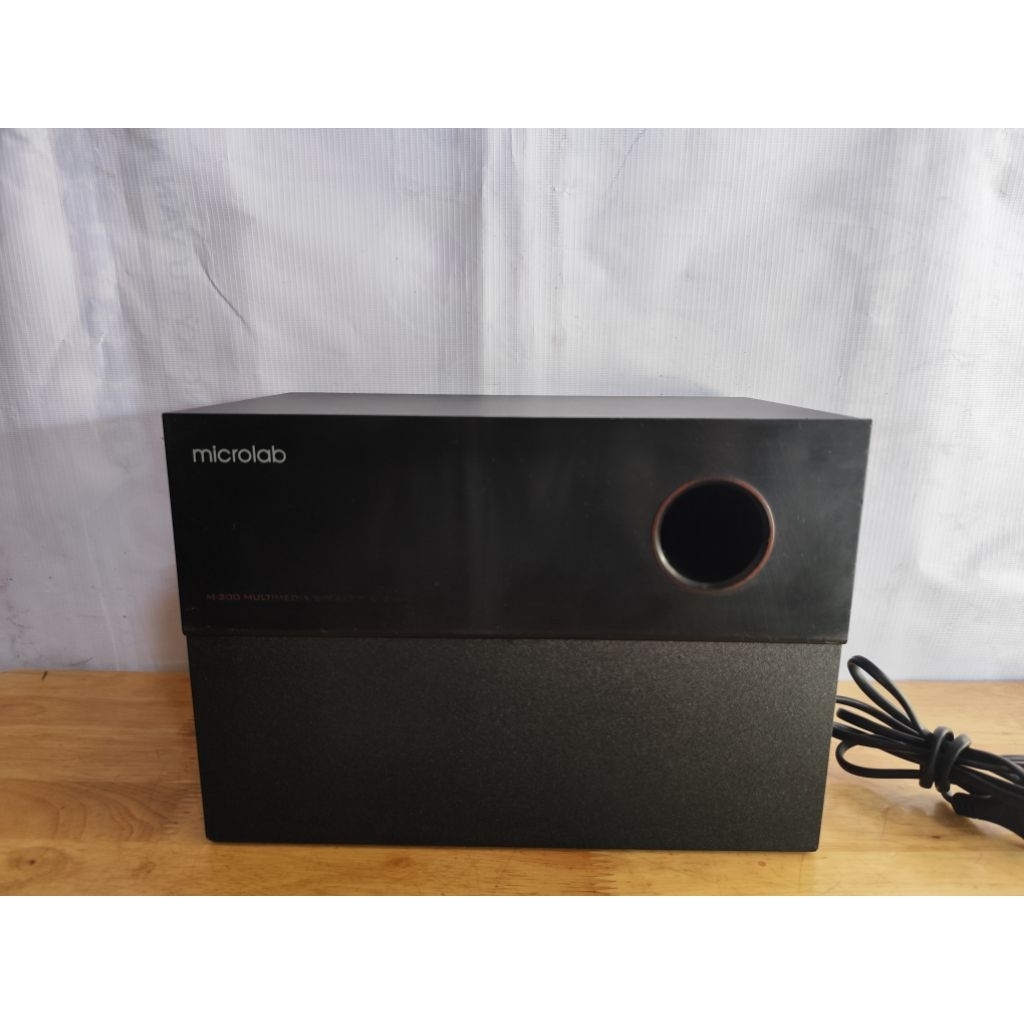 Loa sub microlab M-200_2.1