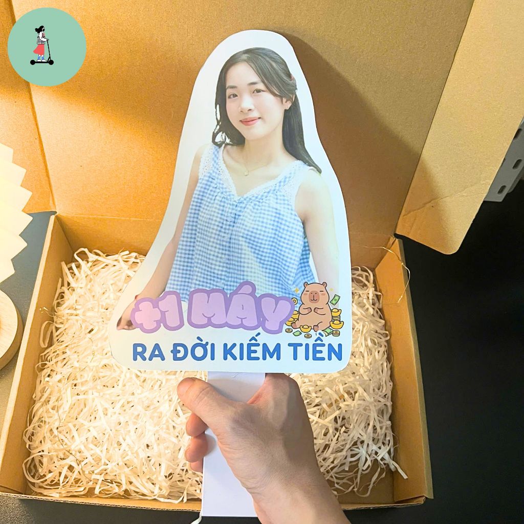 Hashtag Cầm Tay In Ảnh Theo Yêu Cầu