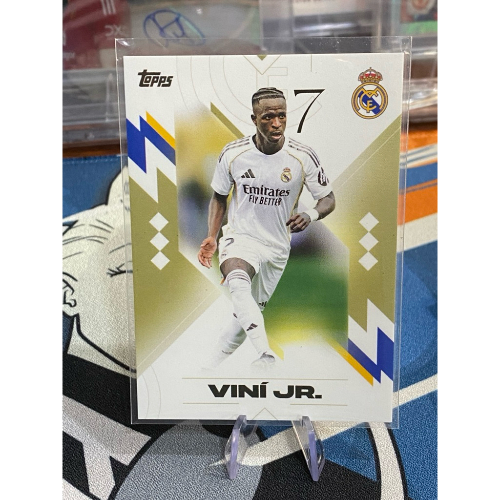 [SIÊU HIẾM-DÒNG HIGH END] Thẻ Cầu Thủ Vinicius Jr Topps Los Blancos Real Madrid 2025-26 #22 (Thẻ Dày