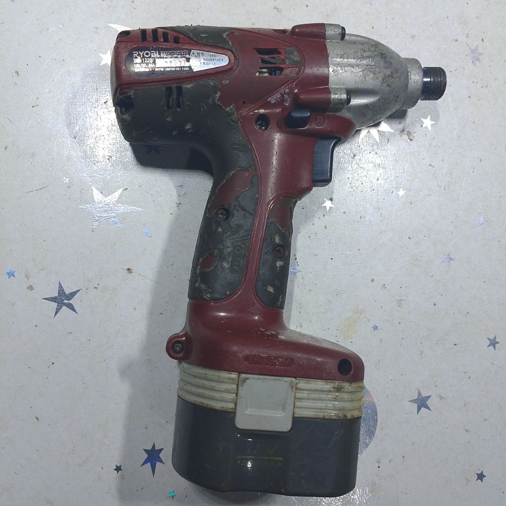thân máy và vỏ pin bắn vít bãi nhật ryobi 12v