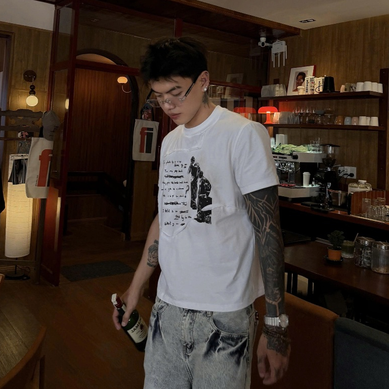 Bad Choices | Áo thun đắp PATCHWORK Tee in hình form fit | BigBuy360 - bigbuy360.vn