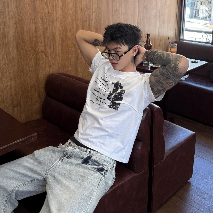 Bad Choices | Áo thun đắp PATCHWORK Tee in hình form fit | BigBuy360 - bigbuy360.vn