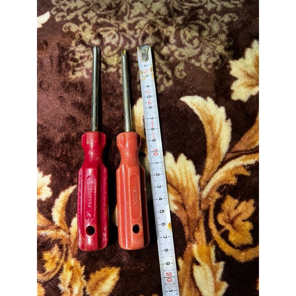 Vít bake cách điện 10.000V Makita