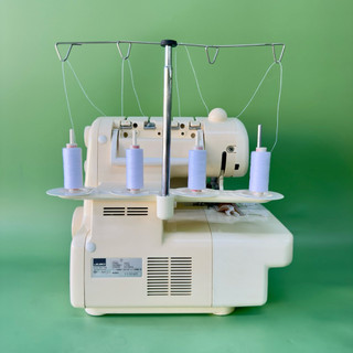 Máy vắt sổ gia đình JUKI /BROTHER 4 chỉ Nhật nội địa , chập áo thun đẹp , xén vải mượt