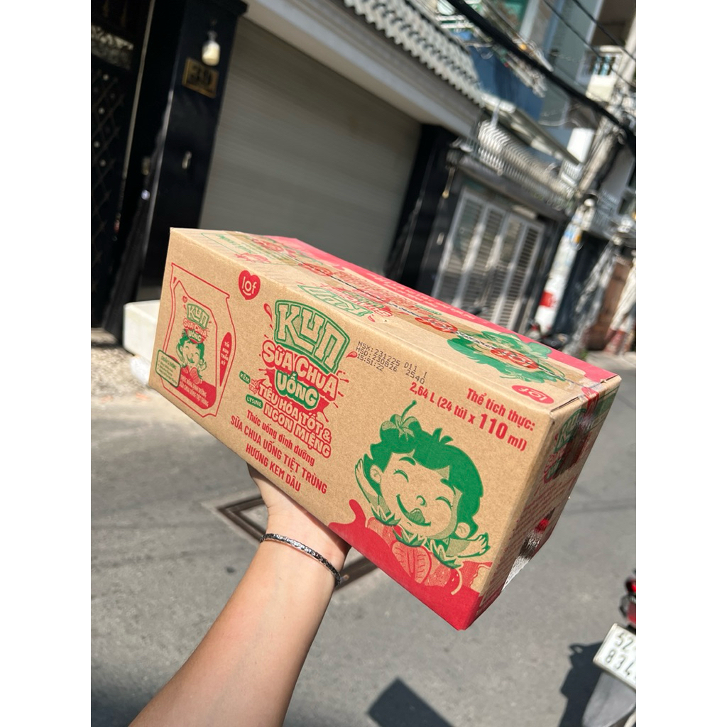 Sữa Kun Dâu / Cam / Thạch jelly sương sáo Kun thùng 24 túi x 110mL