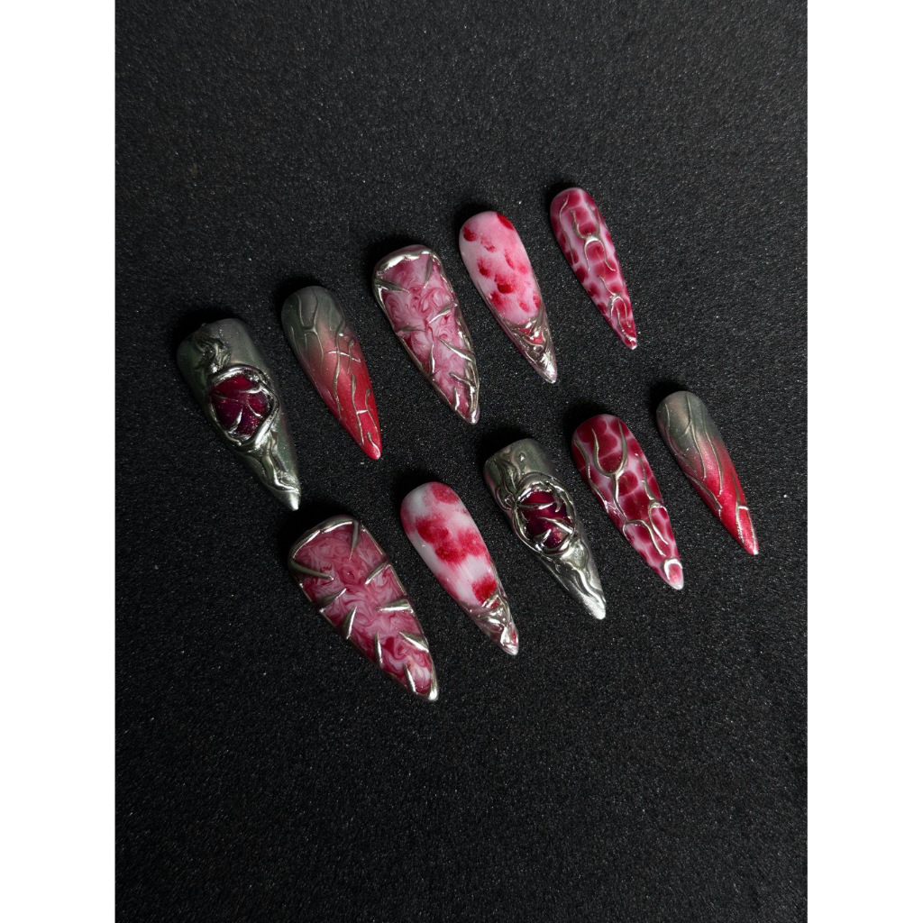 M035 Nailbox Y2K Đỏ Đen Tráng Gương Bạc Cá Tính
