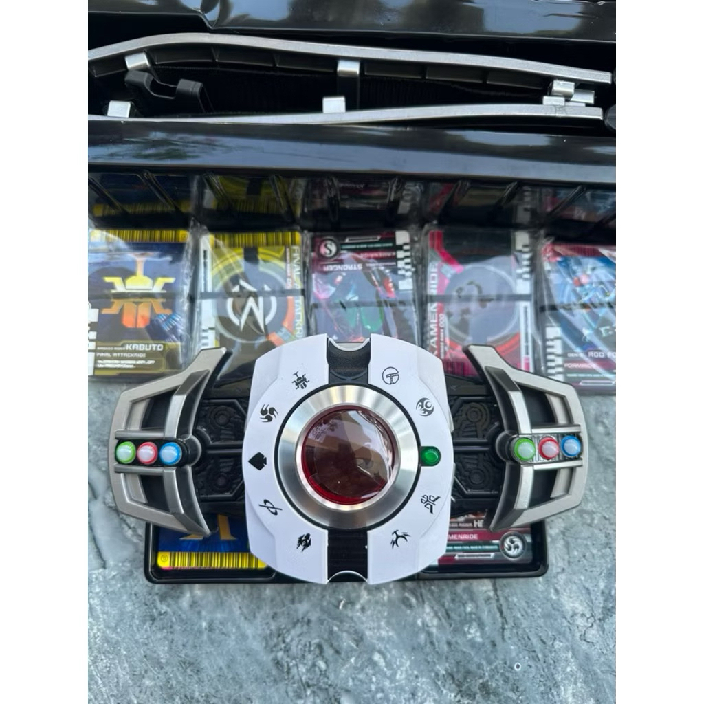 CSM Kamen Rider Decade Driver Bootleg Siêu Nhân bản 256 thẻ đã sử dụng