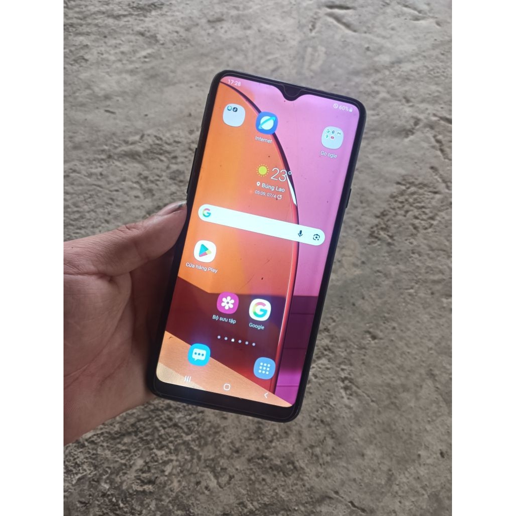 Xác điện thoại samsung galaxy a20s.