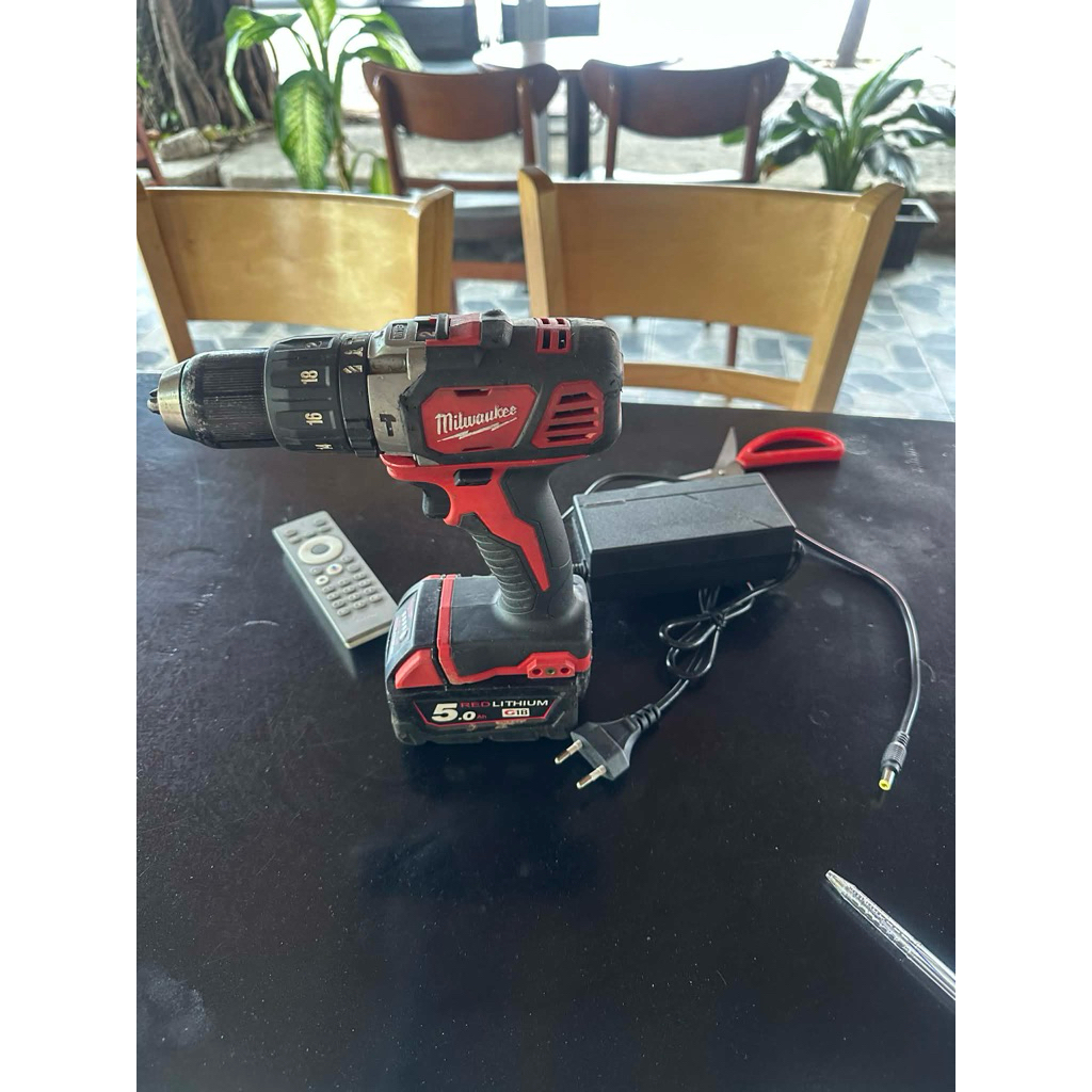 khoan pin milwaukee m18