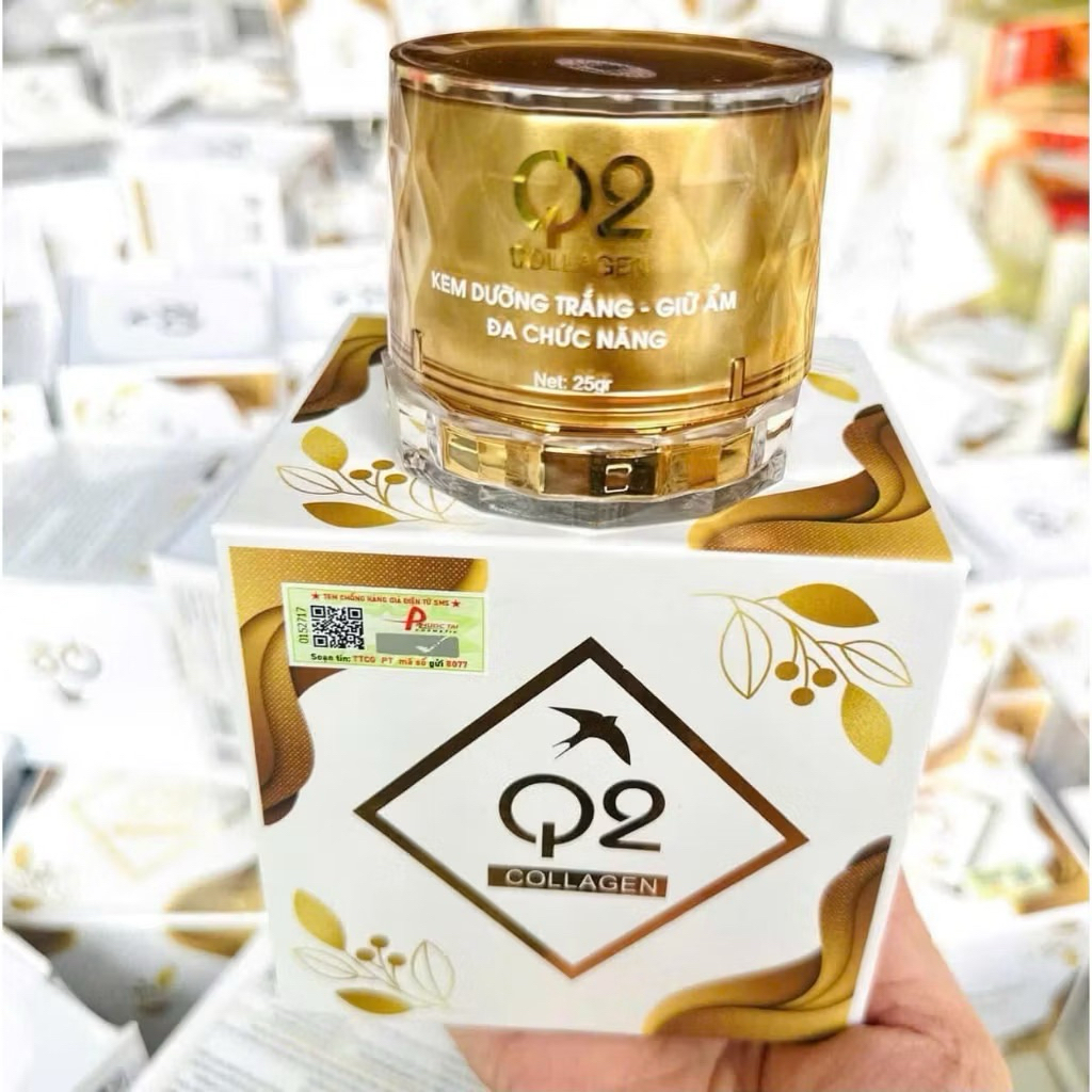 Kem Q2 Vàng Collagen dưỡng trắng da kiềm dầu ,makeup làm mờ vết thâm