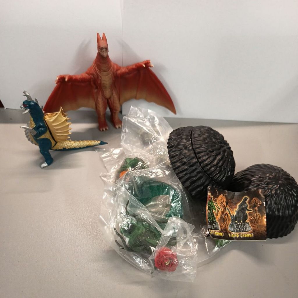 mô hình kaiju monster Godzilla 02 Biollante (Flower Beast Form); 1998 Godzilla Gigan; 2004 Godzilla 