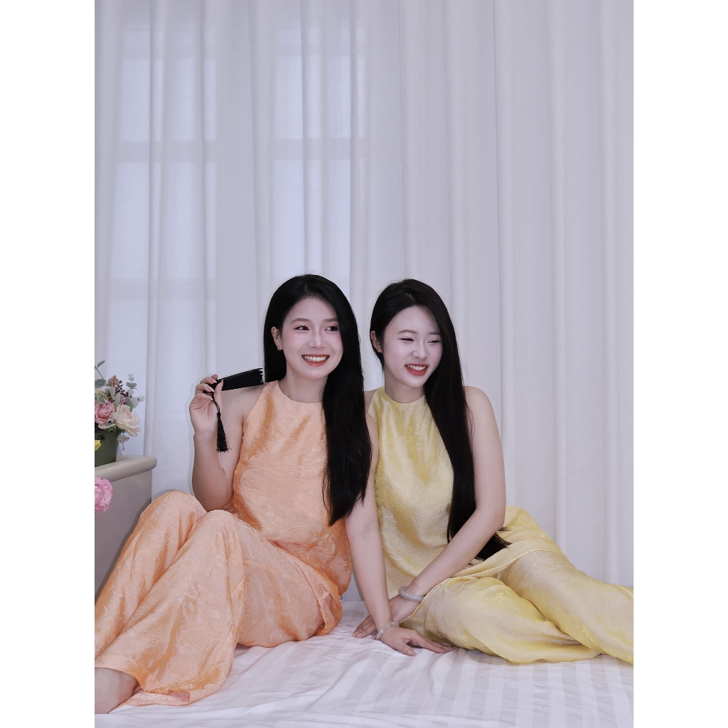 LYC FASHION - Thanh Chi Set Yếm Kèm Quần Ống Rộng | BigBuy360 - bigbuy360.vn