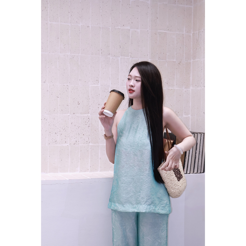 LYC FASHION - Thanh Chi Set Yếm Kèm Quần Ống Rộng | BigBuy360 - bigbuy360.vn