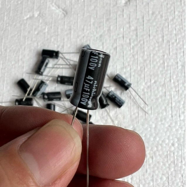 [ 15 con ] TỤ NICHICON 100V 47UF 100V , 100V47UF , 47UF100V ( 8x15mm )