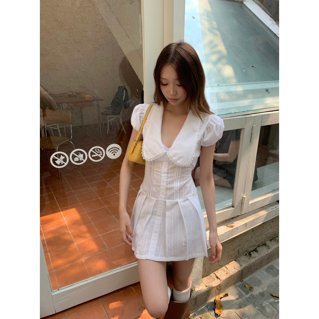 Đầm xếp ly tay phồng cổ chữ khoét sâu SYO - 𝐊𝐈𝐋𝐋 𝐒𝐘𝐒𝐓𝐄𝐌 | BigBuy360 - bigbuy360.vn