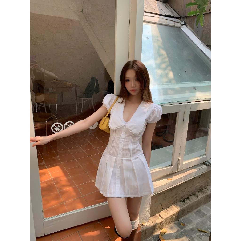 Đầm xếp ly tay phồng cổ chữ khoét sâu SYO - 𝐊𝐈𝐋𝐋 𝐒𝐘𝐒𝐓𝐄𝐌 | BigBuy360 - bigbuy360.vn